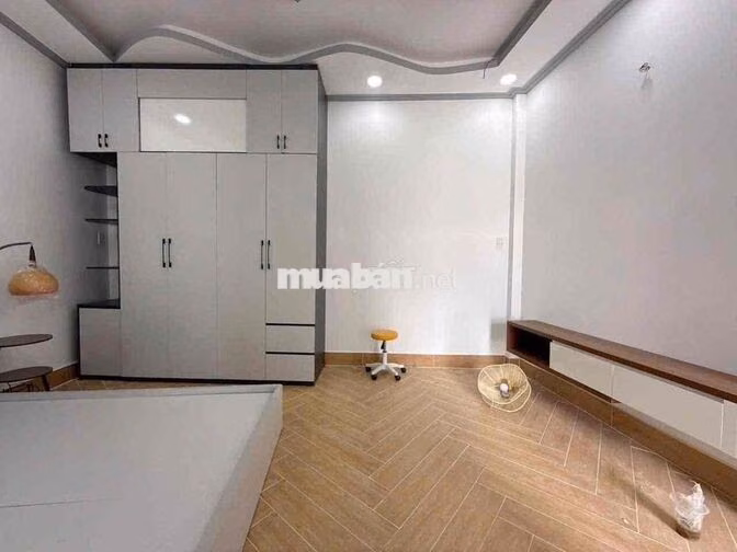 Nhà mới xây, hẻm xe hơi 8m👍👍👍