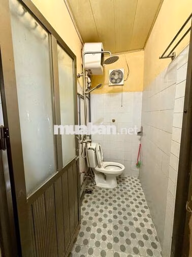 [Ngõ Thống Nhất, Đại La] Cho thuê nhà Cấp 4 nguyên căn