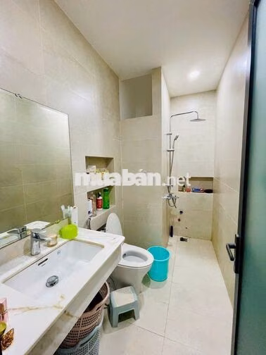 NHÀ Ở KINH DOANH CÓ THANG MÁY 4 PN FULL NỘI THẤT KHU HÀ QUANG 2