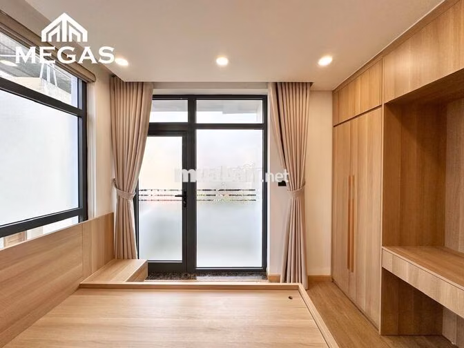 🏠 CĂN HỘ CAO CẤP LẠC LONG QUÂN – GẦN HỒ TÂY – BỒN TẮM & MÁY GIẶT RIÊNG