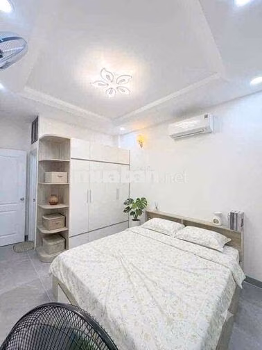Nhà mới xây, hẻm xe hơi 8m👍👍👍