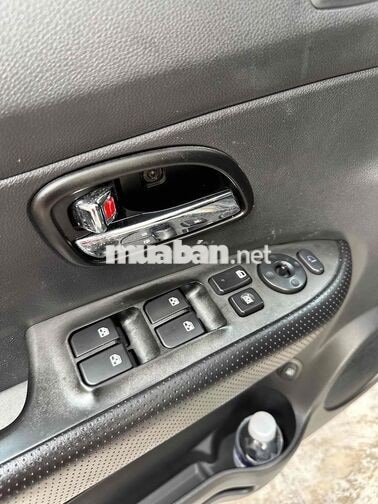 Kia Carens 2011 zin 100%