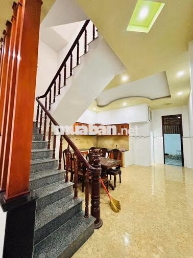 NHÀ 3 PHÒNG NGỦ FULL NỘI THẤT GẦN SIÊU THỊ GO 