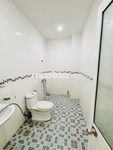 NHÀ 3 PHÒNG NGỦ FULL NỘI THẤT GẦN SIÊU THỊ GO 