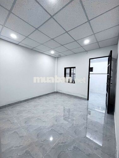 NHÀ CÓ SÂN RỘNG 100M2, 1TRỆT 1LẦU 7,5X23M 3PN 3WC Ở, VP, KHO, CÂY CẢNH