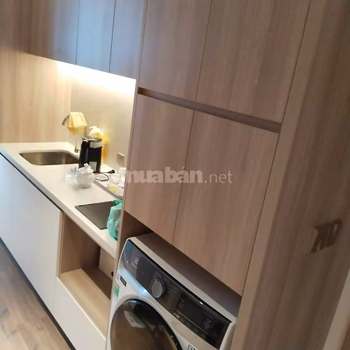 cần bán căn hộ Tòa Àlacarte 5*, sổ đỏ lâu dài, 2,7 tỷ