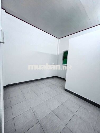 NHÀ CÓ SÂN RỘNG 100M2, 1TRỆT 1LẦU 7,5X23M 3PN 3WC Ở, VP, KHO, CÂY CẢNH