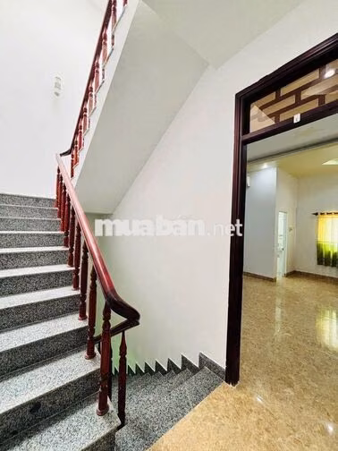 NHÀ 3 PHÒNG NGỦ FULL NỘI THẤT GẦN SIÊU THỊ GO 