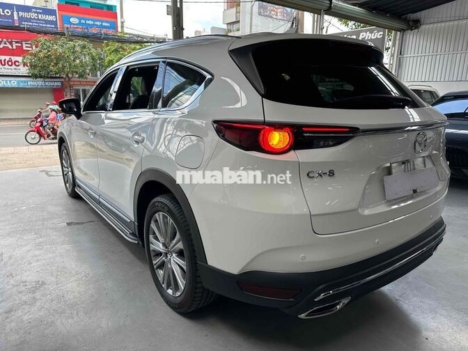 Mazda CX8 Premium 2024 Trắng 7 chỗ 29.000 km