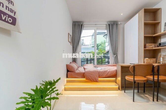 Studio cửa sổ lớn 30m² Full NT, gần Phan Xích Long, Phú Nhuận tiện Q3