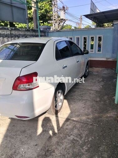 Toyota Vios 2010 Trắng 5 chỗ