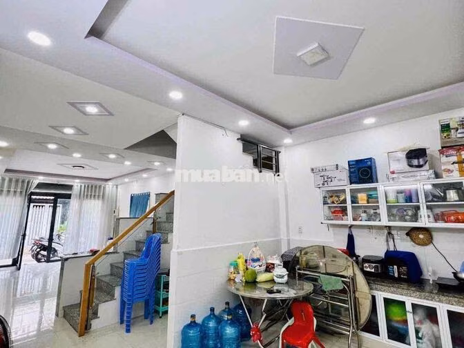 Nhà 3 mặt tiền, tiềm năng tăng giá cao, quá ngon👍👍👍