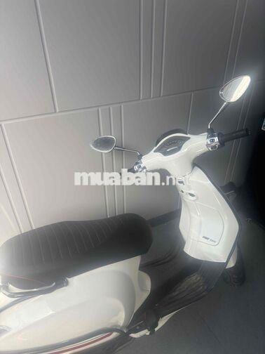 Piaggio Vespa Sprint 2000km Trắng Tự động