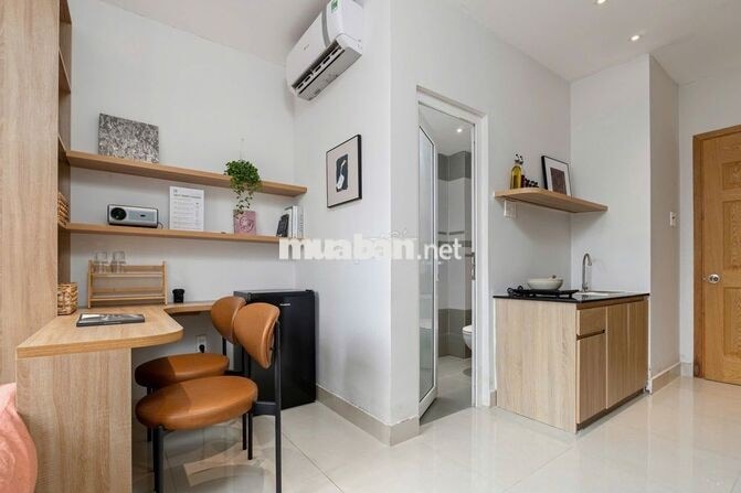 Studio cửa sổ lớn 30m² Full NT, gần Phan Xích Long, Phú Nhuận tiện Q3