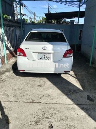 Toyota Vios 2010 Trắng 5 chỗ