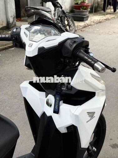 Honda Click Thái 2017 Trắng đen mẫu cũ
