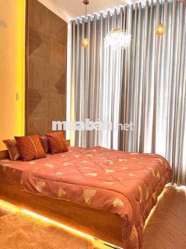 CHO THUÊ NHÀ 3 PHÒNG NGỦ SÁT BIỂN KHU TRUNG TÂM NHA TRANG GIÁ 25 TR/TH