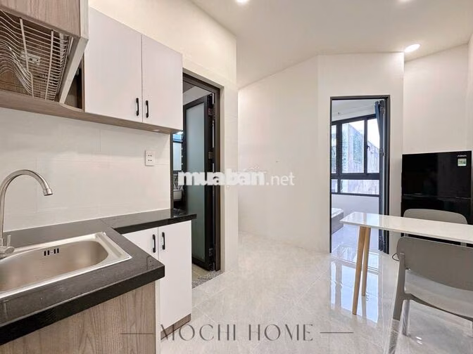 1PN ban công 40m² Full NT, thang máy, máy giặt riêng, gần ĐH Văn Lang