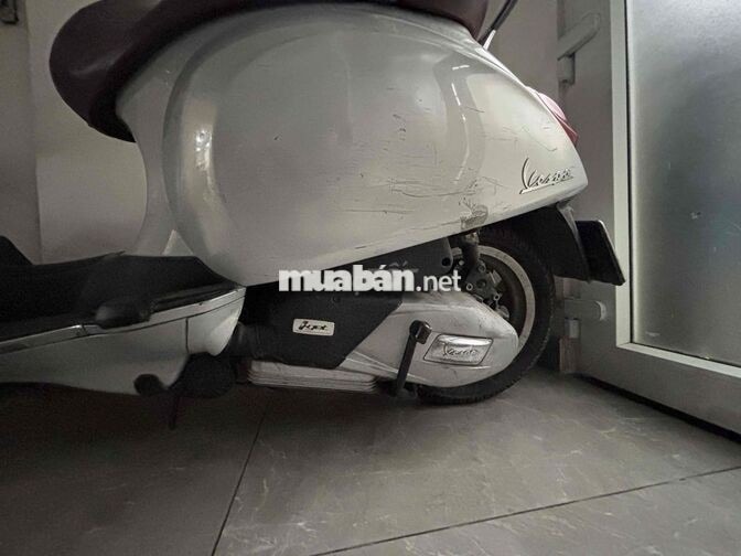 Piaggio Vespa Primavera 64.143 km Bạc