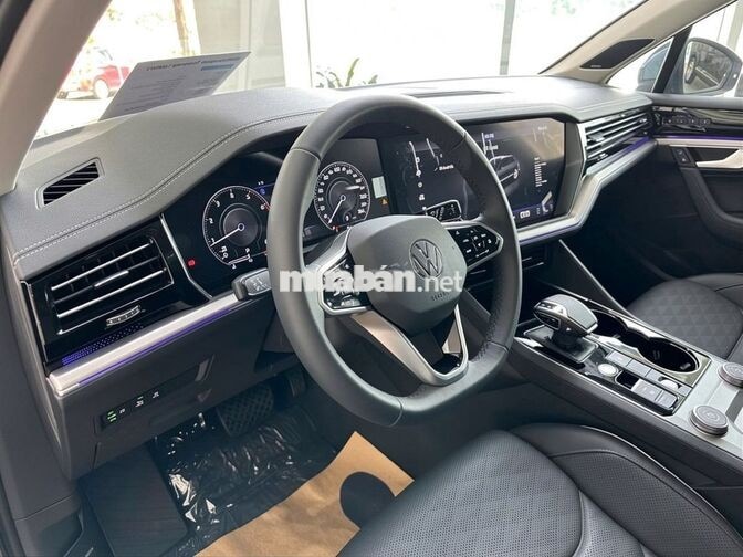 Volkswagen Touareg Luxury 2.0 TSI 2023 Trắng