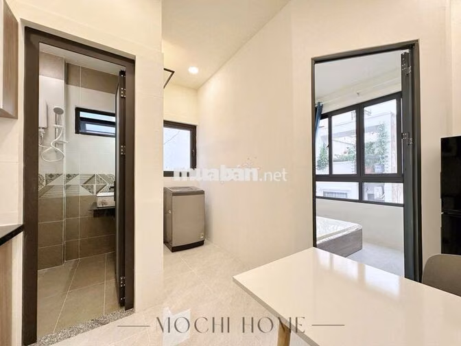 1PN ban công 40m² Full NT, thang máy, máy giặt riêng, gần ĐH Văn Lang