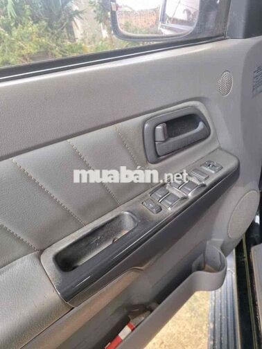 Isuzu D-Max Tự động Đen 5 chỗ