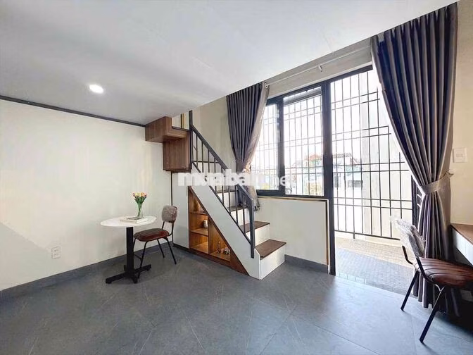 CĂN HỘ CÓ GÁC RỘNG RÃI THOÁNG MÁT NGAY ĐẠI HỌC VĂN LANG, EMART PVT