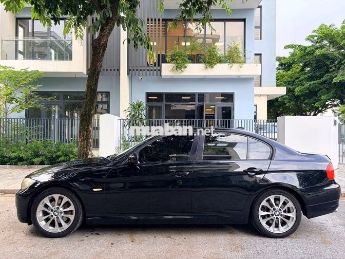 BMW 320 2011 Đen