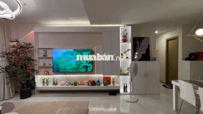 Căn góc 102m2 view xem Pháo Hoa, 3pn nội thất cao cấp