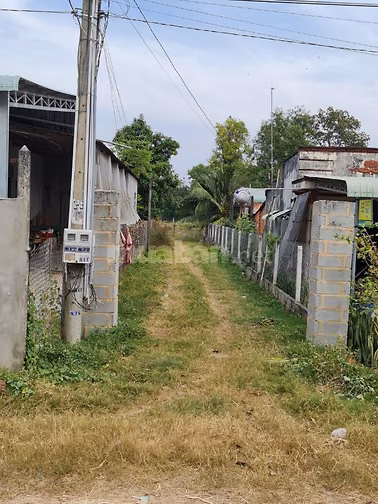 Bán Nhà & Đất tại phường Bến Cầu, tỉnh Tây Ninh.