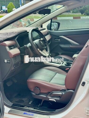 MITSUBISHI XPANDER CROSS MÀU TRẮNG 2025