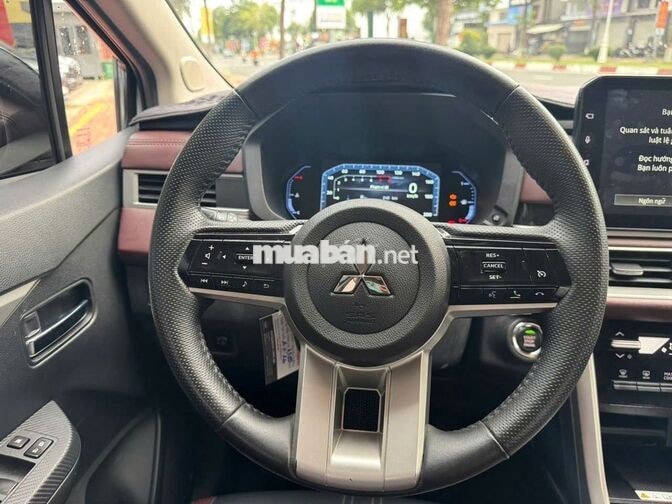 MITSUBISHI XPANDER CROSS MÀU TRẮNG 2025
