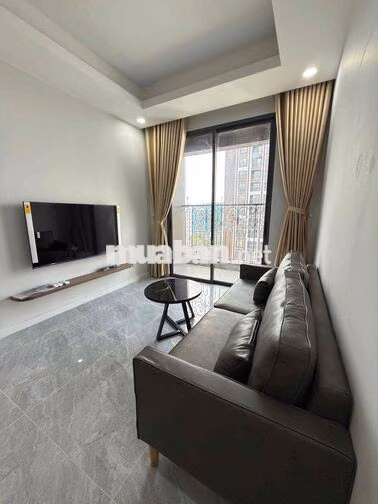 Bán căn góc 2 phòng ngủ hướng đông nam 70m2