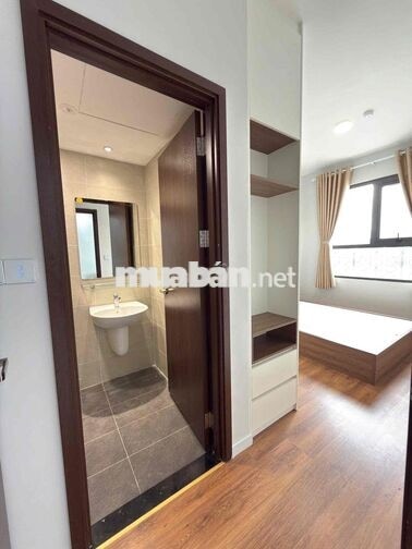 Bán căn góc 2 phòng ngủ hướng đông nam 70m2