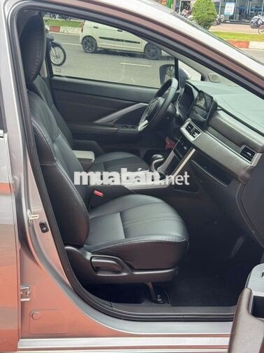 MITSUBISHI XPANDER PREMIUM MÀU XÁM BẠC 2025