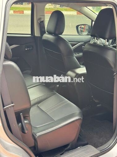 MITSUBISHI XPANDER PREMIUM MÀU XÁM BẠC 2025