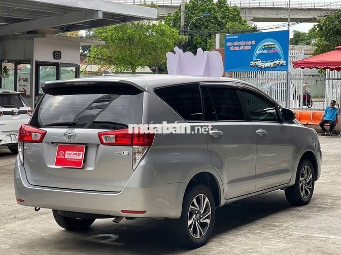 Toyota Innova E 2021 Bạc 167.817km