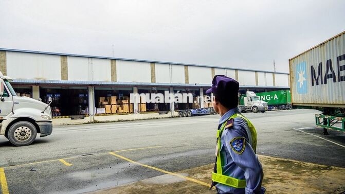 Tuyển nam nữ bảo vệ ca 8 tiếng, 26 công