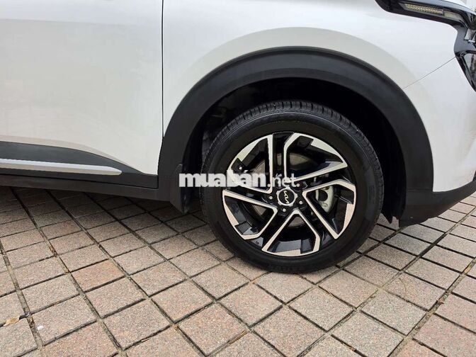 Kia Carens 1.5G Luxury Trắng 7 chỗ cực mới