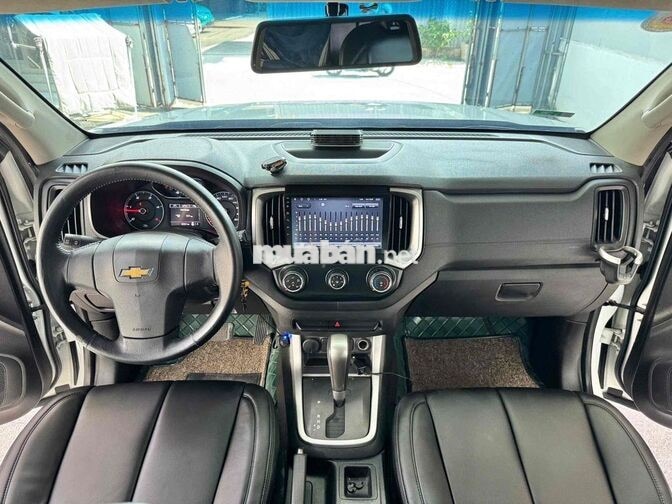 Chevrolet Trailblazer 2.5AT 2018 Trắng Tự động