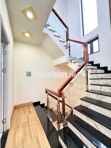 Bán nhà hẻm 1283 huỳnh tấn phát quận 7