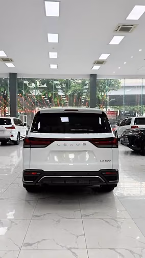 Bán Lexs LX600 Fsport sản xuất 2023. xe đi ít. Giá siêu tốt.