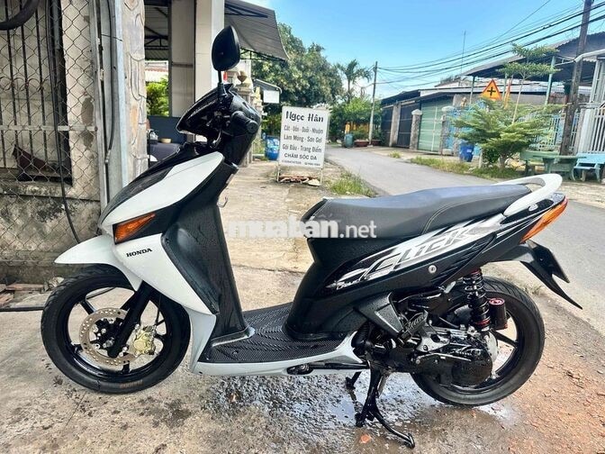 Honda Click 2007 Trắng đen