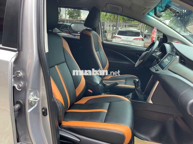 Toyota Innova E 2021 Bạc 167.817km