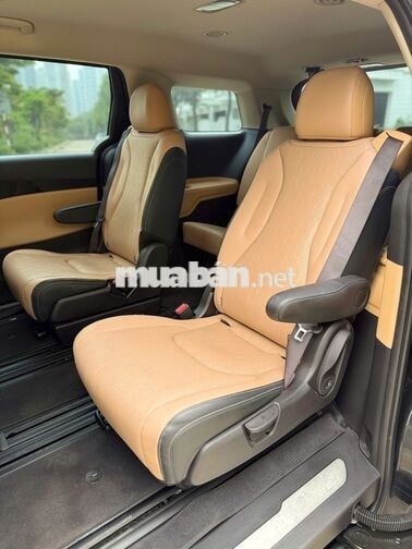 Kia Carnival 2.2D Luxury 2023 - 86000km