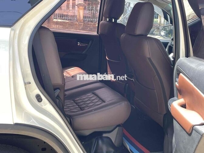 Toyota Fortuner 2017 Trắng 7 chỗ Máy dầu