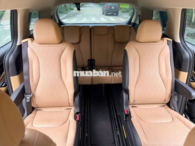 Kia Carnival 2.2D Luxury 2023 - 86000km