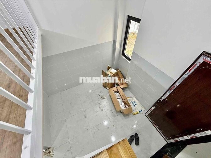 ĐI BỘ QUA VĂN LANG - GIỮ PHÒNG ĐẾN 01/09