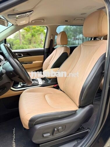 Kia Carnival 2.2D Luxury 2023 - 86000km