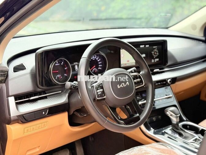 Kia Carnival 2.2D Luxury 2023 - 86000km